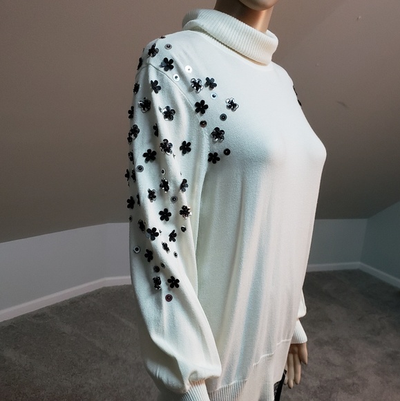 Alfani Sweater - Picture 3 of 5